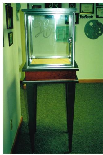 watch display cabinet 001